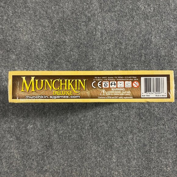 Munchkin Deluxe Family Board Game Steve Jackson Games 2018 SJG1483 Party Sealed - Picture 11 of 16